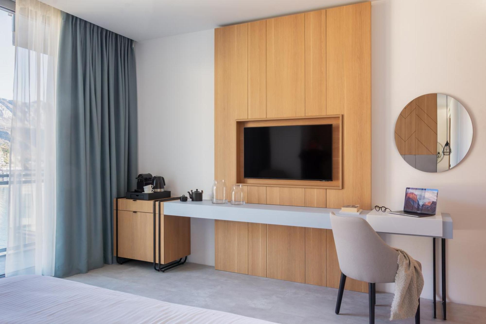 Hotel Ponta Plaza Conference & Spa Budva Exterior photo