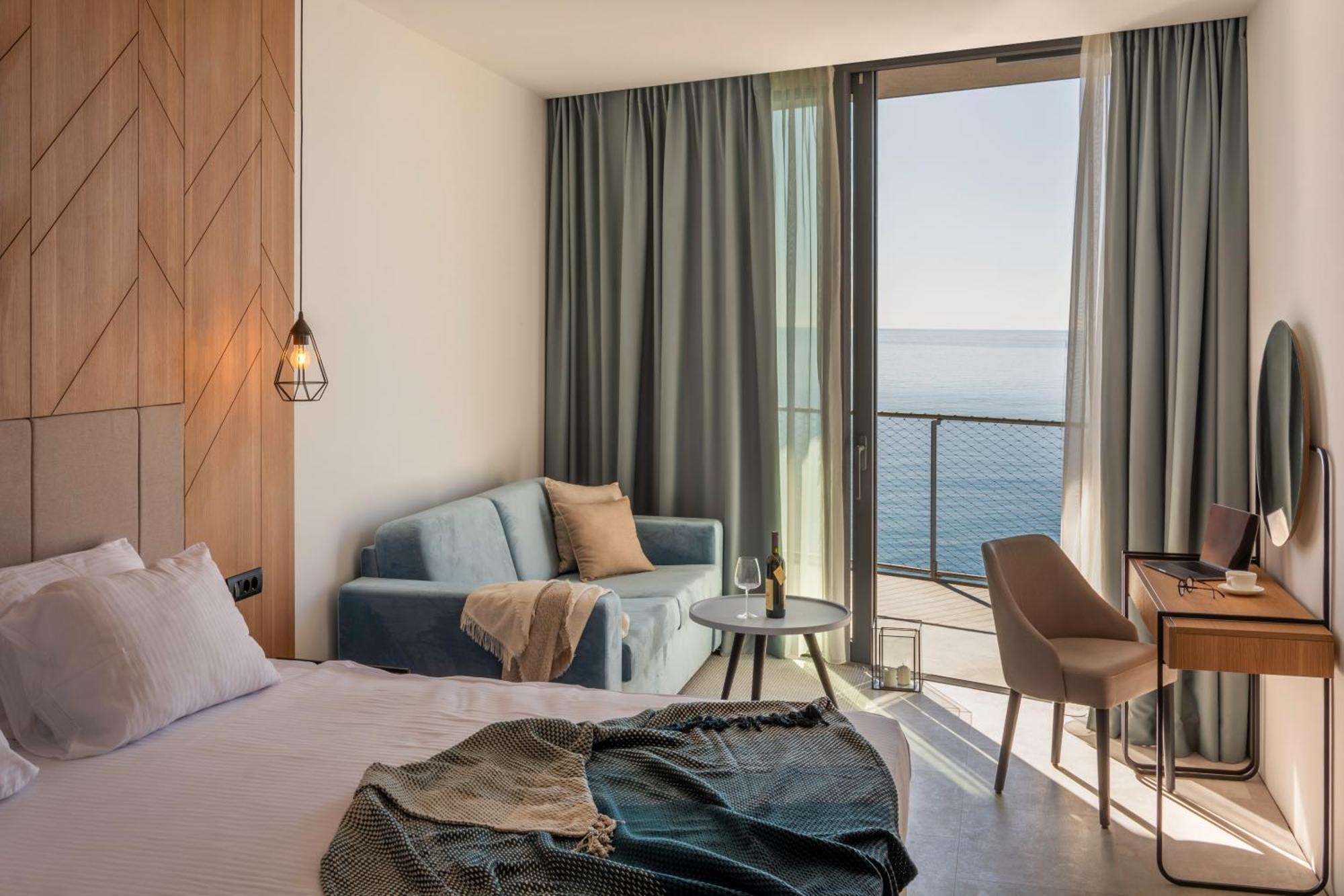 Hotel Ponta Plaza Conference & Spa Budva Exterior photo